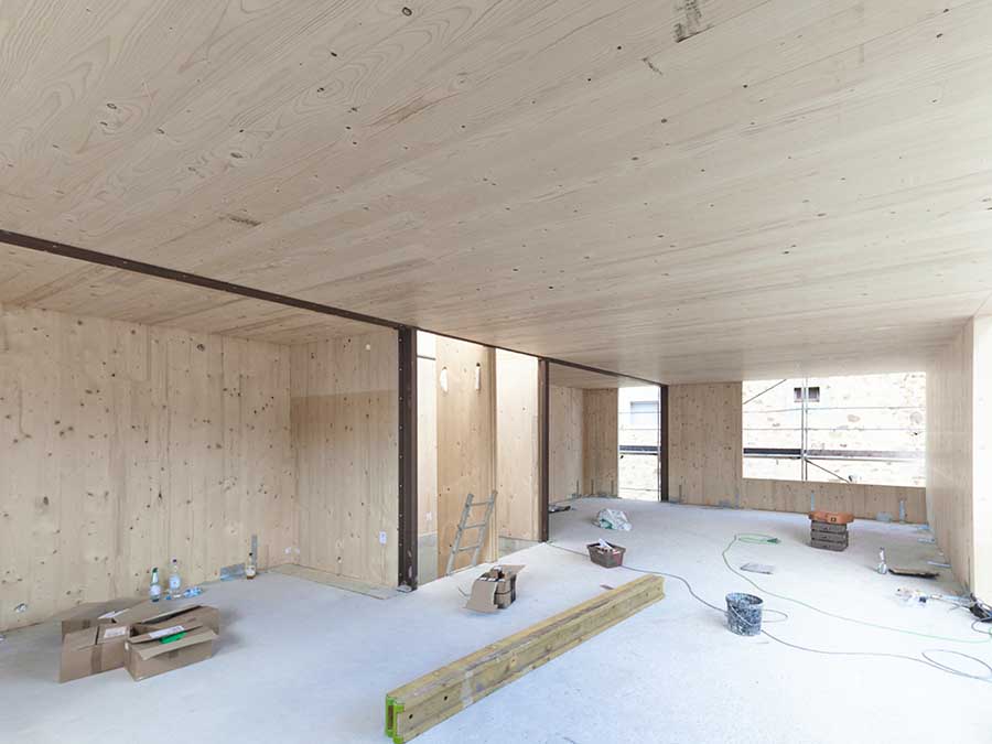 Innenwände aus Holz im Einfamilienhaus in Aichtal